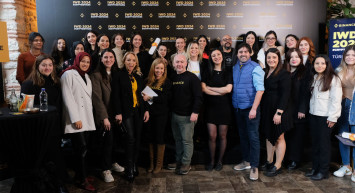 Kadınlar dijital dünyanın gerisinde kalmıyorlar!