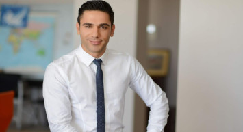 Kadir Doğulu kimdir, nereli ve kaç yaşında?