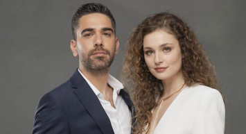 Kadir Doğulu'nun Serra Arıtürk'le Canlı Yayındaki Samimi Halleri Sevenlerini Kızdırdı!