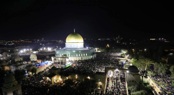 Kadir Gecesi’nde milyonlar camilere akın etti: Ayasofya-i Kebir Cami-i Şerifi`nde program düzenlendi