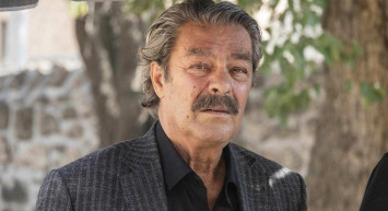 Kadir İnanır’ın son hali sevenlerini üzüntüye boğdu! Beyin ameliyatı sonrası keyifsiz görüntüsüyle dikkat çekti