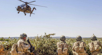 Kahramanın kanı yerde kalmadı: 50 terörist tek operasyonla imha edildi