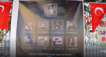 Kahramanmaraş’ta 23 Nisan Yası: Ayser Çalık Ortaokulu Sessizliğe Büründü 