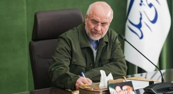 Kalibaf: "Silahla da masayla da mücadele ederiz"
