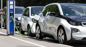 Kamu kurumlarında yeni dönem: Elektrikli araçlara öncelik verilecek