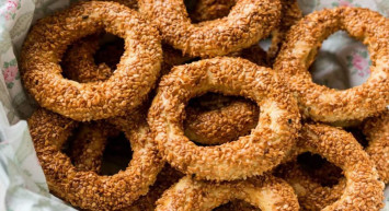 Kandil simidi nasıl yapılır, malzemeleri nelerdir? Ağızda dağılacak kandil simidi malzemeleri ve tarifi