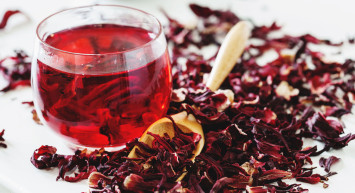 Kanser hücrelerini önleyen hibiskus çayı nasıl yapılır? Hibuskus çayının mucizevi faydaları 