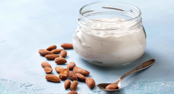Badem ve Yoğurt Birlikte Tüketilirse Ne Olur?