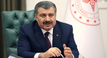 Kapanma geri mi geliyor? Maske yasağı tekrar gelecek mi? Bakan Koca koronavirüs tedbirleri hakkında açıklama yaptı