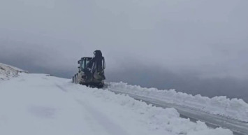 Kar bir anda bastırdı: Vatandaş şaşkına döndü