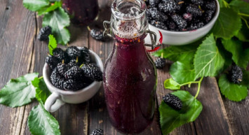 Karadut şurubu nedir, nasıl tüketilmelidir? Karadut şurubunun faydaları nelerdir? Karadut şurubunun sağlığa iyi gelen 7 özelliği