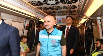 Karaismailoğlu test sürüşünü yaptı: Ekim ayında hizmete girecek