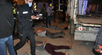 Karaman’da Hurdacı Akrabalar Satırlı Ve Bıçaklı Kavga Etti