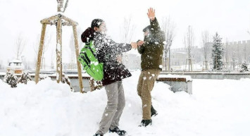 Kars'ta okullar tatil mi? 28 Mart 2022 yarın Kars'ta okullar tatil mi? Kars Valiliği son dakika açıklamaları