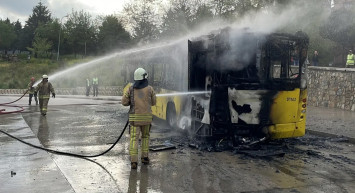 Kartal’da korku dolu anlar: İETT otobüsünde yangın çıktı