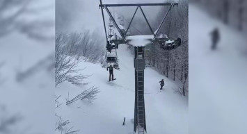 Kartepe’de Telesiyej Arızalandı: Soğuğa Dayanamayanlar Metrelerce Yükseklikten Aşağıya Atladı!