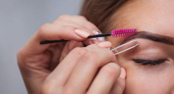 Kaş alırken dikkat edilmeli? Kaşları döken ve küstüren yanlış kaş alma teknikleri