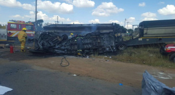 Katliam gibi kaza: 20 kişi hayatını kaybetti