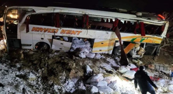 Kayseri’de katliam gibi kaza: Çok sayıda ölü ve yaralı var