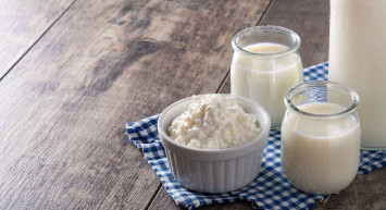Kefir ne işe yarar, faydaları nelerdir? Kefir kilo vermede etkili midir, kaç kaloridir? Evde doğal kefir yapımı ve püf noktaları