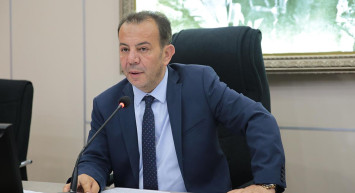 Kemal Kılıçdaroğlu’nun istifasını istemişti: Tanju Özcan CHP'den ihraç edildi