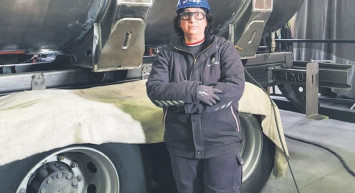 Kendi ayakları üzerinde duran güçlü kadınlar: Binlerce kadın devlet desteği ile istihdama kazandırılıyor!