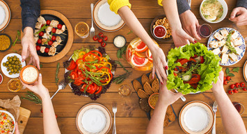 Kilo vermenin basit çözümünü duyunca şaşkına döneceksiniz: Meğer kilo vermenin çaresi çok çiğnemekten geçiyormuş