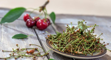 Kiraz sapı çayı nasıl demlenir, kiraz sapı çayı neye iyi gelir?