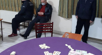 Kırıkkale’de Tedbirlere Uymayıp Kıraathanede Kumar Oynadılar