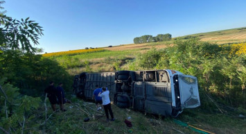 Kırklareli'nde yolcu otobüsü tepetaklak oldu! Çok sayıda ölü ve yaralı var