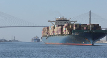 Kızıldeniz’de gerilim düşmek bilmiyor: Husiler, ABD’ye ait gemileri hedef aldı