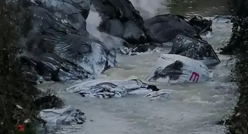 Kocaeli'de korkunç olay! Kimyasal maddeler dereye atıldı: Kokusu çevredeki vatandaşları rahatsız etti!