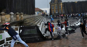 Kolombiya’daki Olayları Dünya Korkuyla İzliyor: 30 Ölü