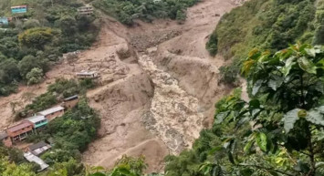 Kolombiya’da şiddetli yağışlar sonrası göl taştı: Çok sayıda kişi hayatını kaybetti