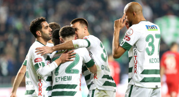 Konyaspor evinde nefes aldı: Hatay'ı iki golle geçti