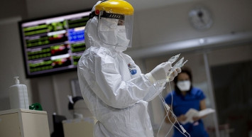 Koronavirüs Aşısı Olanları İlgilendiren Haber: Aşılar Yeni Varyantlara Karşı Etkili mi?