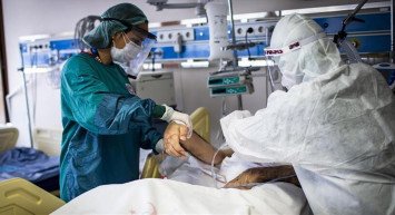 Koronavirüs salgınında Türkiye'de son durum ne? 5 Mart 2022 Cumartesi bugünkü vaka ve vefat sayısı kaç? Koronavirüs'den Türkiye'de bugün kaç kişi öldü? Salgına ait son veriler