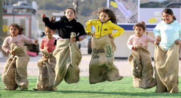 Küçük Eller Hayallerini Renklendiriyor çalışması başlatıldı: Her şey çocukların tebessümü için