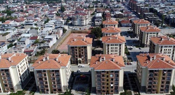 Küçükçekmece'de hayalet komşu paniği: Gece  yarısı polis sirenleri çalınca vatandaşlar neye uğradığını şaşırdı