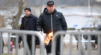 Kur’an-ı Kerim yakma eyleminin sonuçlarını İngiliz basını yazdı: İsveç’in NATO üyeliği çıkmaza girdi