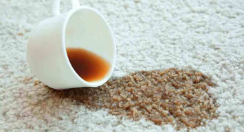 Kurumuş çay lekesi kıyafetlerden ve eşyalardan nasıl çıkar? Halıdaki ve kıyafetten kurumuş çay lekesini çıkarma teknikleri ve pratik yolları