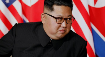 Kuzey Kore Lideri Kim Jong-un, askeri üsse yaptığı ziyarette savaş tatbikatlarını yoğunlaştırma talimatı verdi