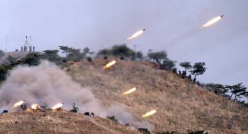 Kuzey Kore silahlarını ateşledi: Savaş kapıya dayandı