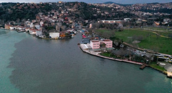 Lağım Suları Denize Karıştı: Boğaz ve Haliç Çamura Bulandı!