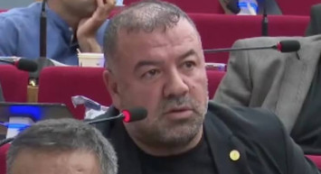 Latif Aydemir mecliste protesto edildi!