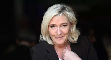 Le Pen'den dikkat çeken 'dünya savaşı' çıkışı! Türkiye'ye büyük övgülerde bulundu