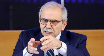 Lübnan Başbakanı Selam, "İsrail saldırıları sivil güvenliğini tehdit ediyor"