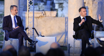 “Macron: Egemenliğiniz Tehdit Edilirse, Gerekeni Yapın; Biz Sizin Yanınızda Olacağız”