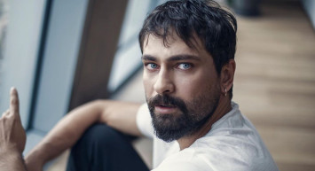 Mahkum dizisinin savcısı Onur Tuna yeni aşkı ile yakalandı: İşte ünlü çiftten ilk fotoğraf