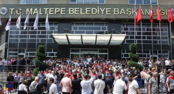Maltepe Belediyesi işçileri grev kararı aldı